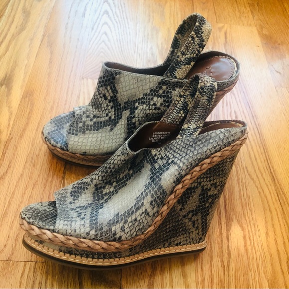 Leopard Platform Wedge Sandals - Picture 2 of 6